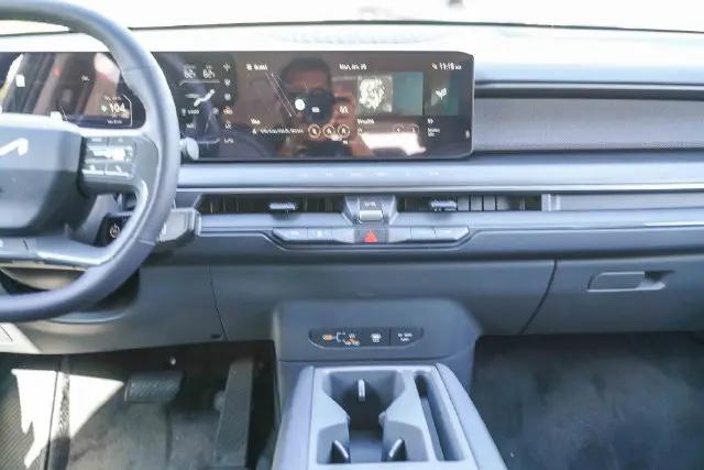 2026 Kia EV9 Light Long Range
