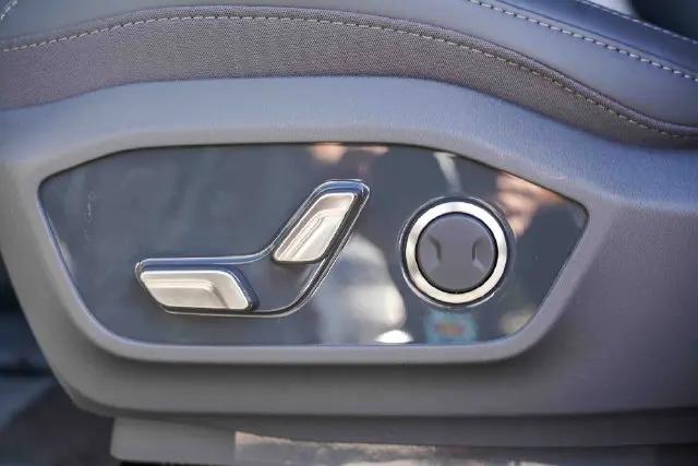 2026 Kia EV9 Light Long Range