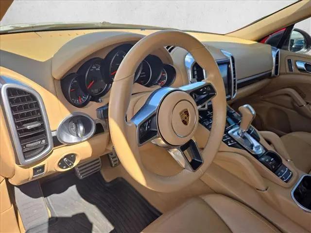 2016 Porsche Cayenne Cayenne