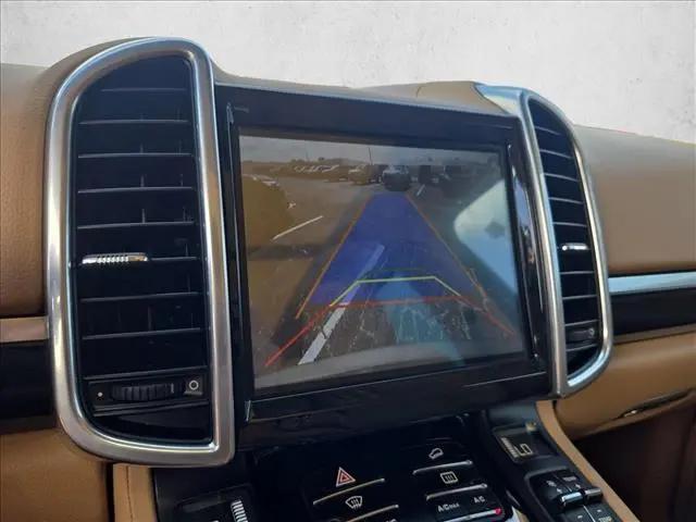 2016 Porsche Cayenne Cayenne