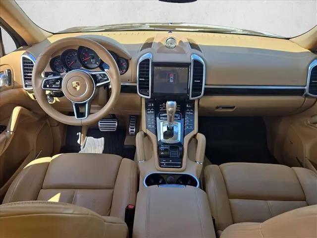 2016 Porsche Cayenne Cayenne