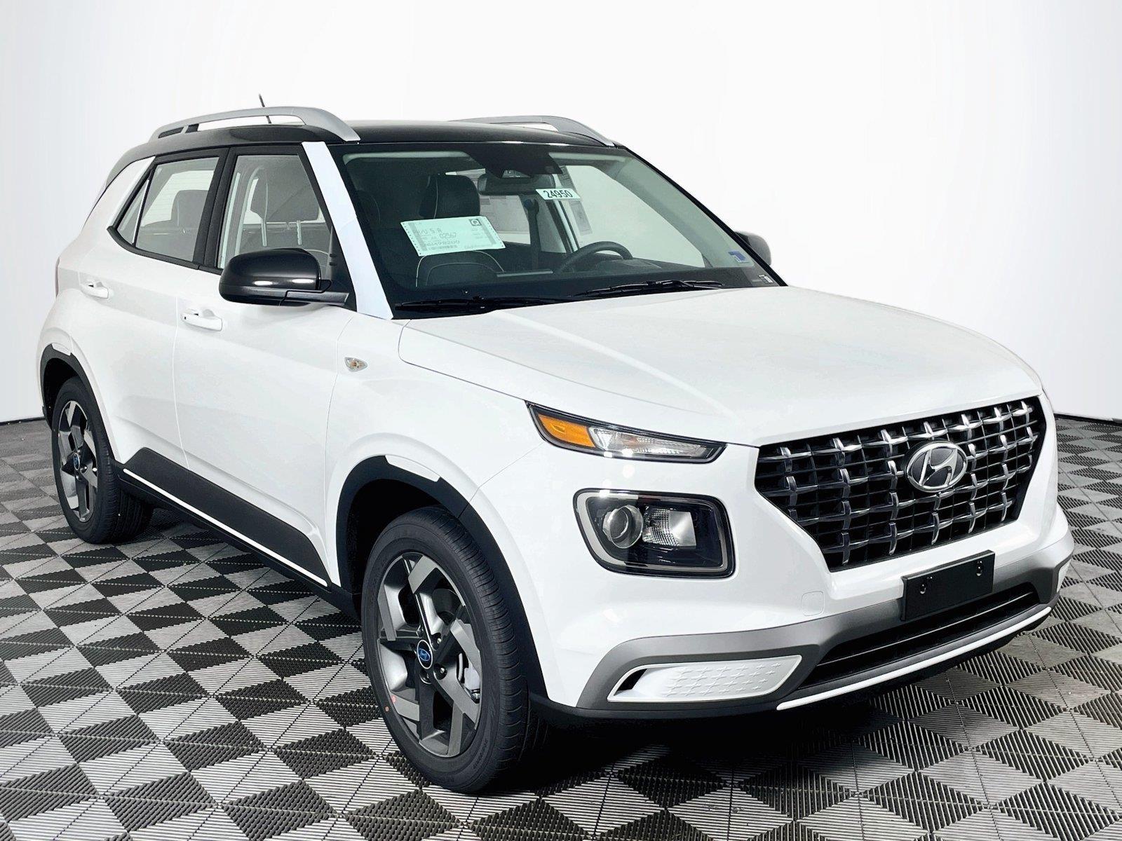 2026 Hyundai Venue SEL w/Two-Tone Roof