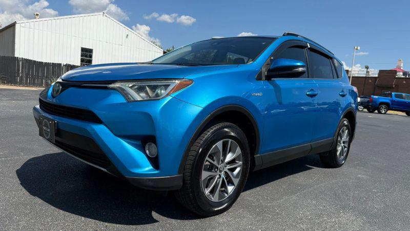 2017 Toyota RAV4 Hybrid XLE for sale in Terrell, TX