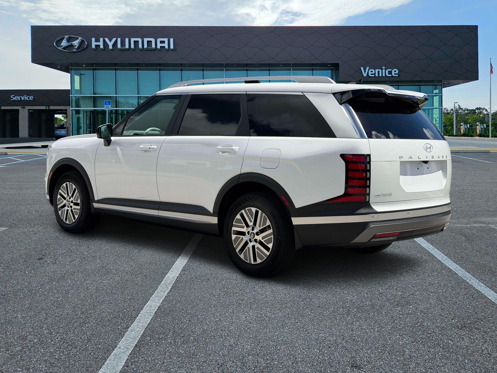 2027 Hyundai PALISADE HYBRID Blue SEL 8P - Image 4