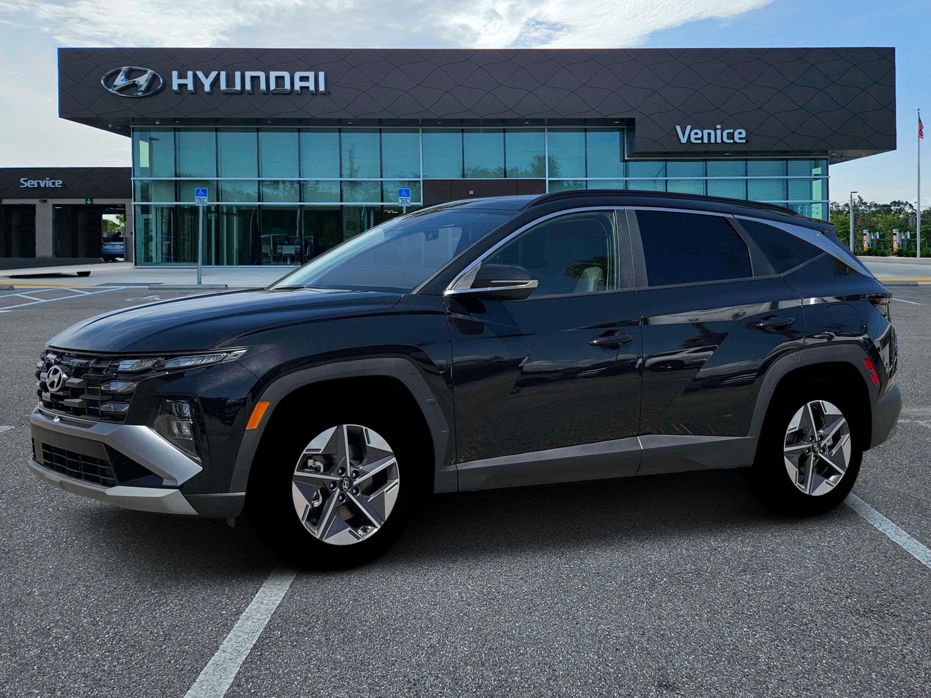 2026 Hyundai TUCSON SEL Premium FWD - Image 2