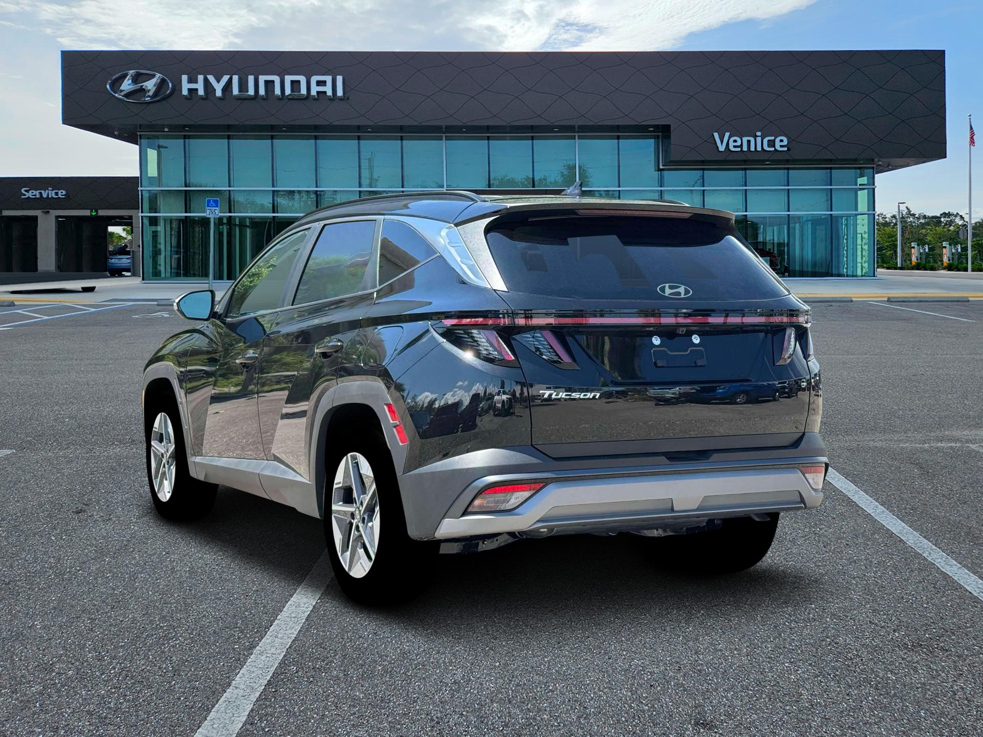 2026 Hyundai TUCSON SEL Premium FWD - Image 5