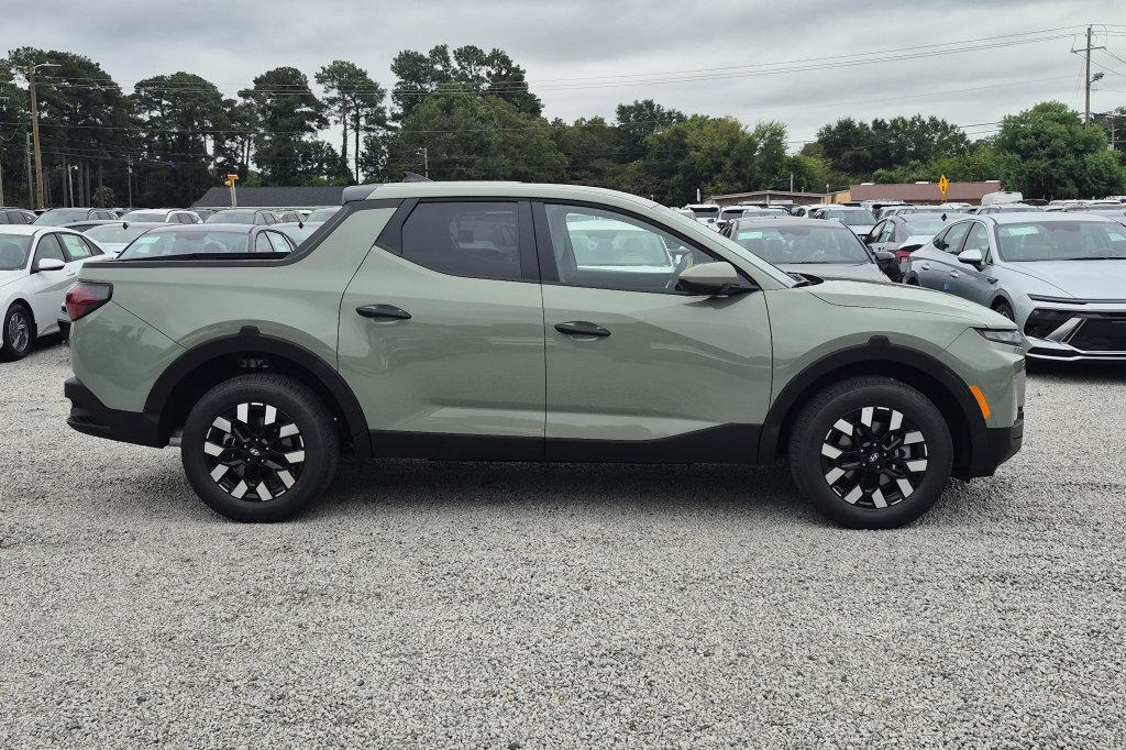 New 2027 Green Hyundai SE FWD image 4