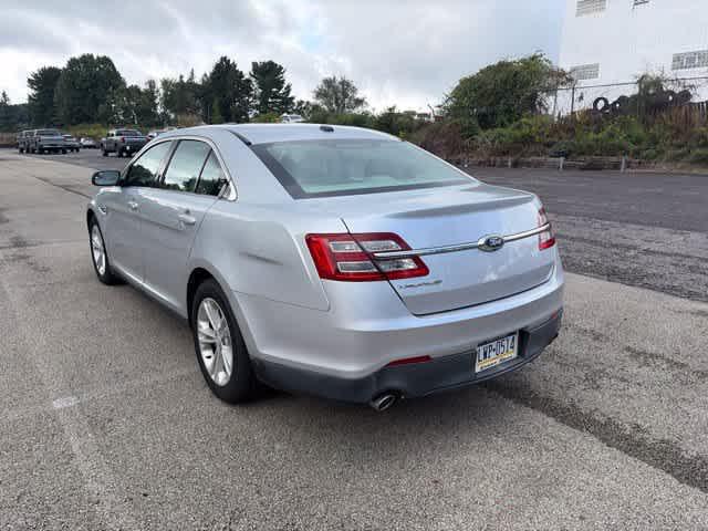 2016 Ford Taurus SE
