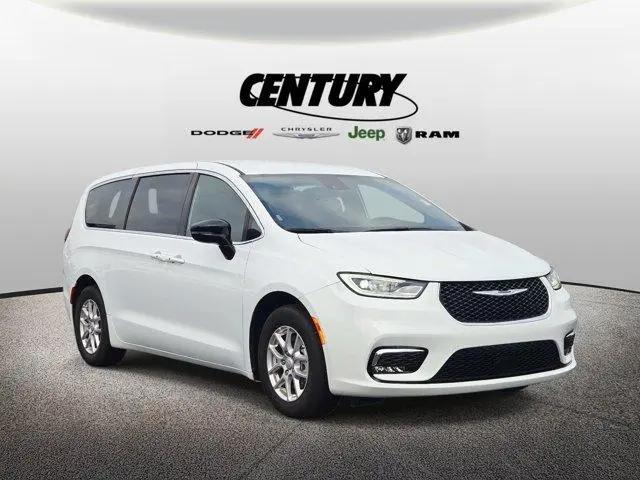 2026 Chrysler Pacifica Select for sale in Wentzville, MO