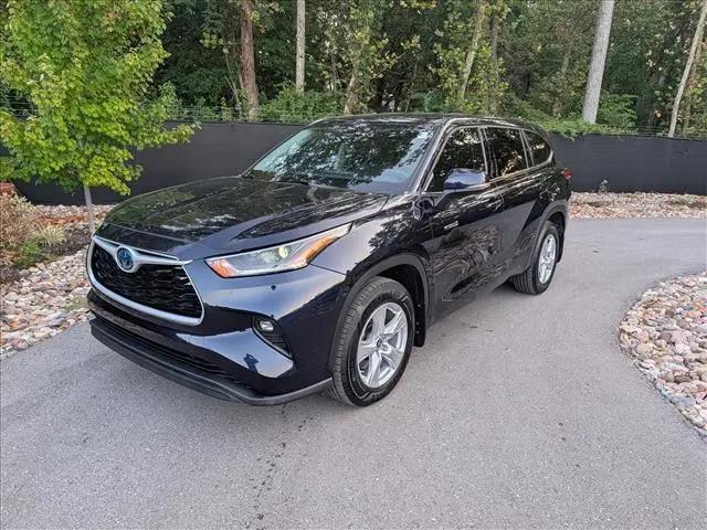 2021 Toyota Highlander Hybrid LE for sale in Kansas City, MO