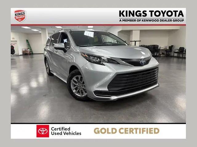 2025 Toyota Sienna LE for sale in Cincinnati, OH
