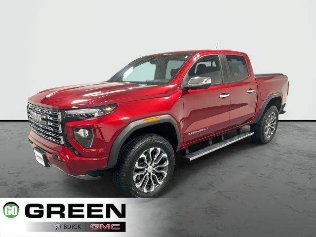 2026 GMC Canyon Denali, 4WD for sale in Davenport, IA