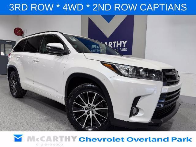 2017 Toyota Highlander XLE for sale in Overland Park, KS