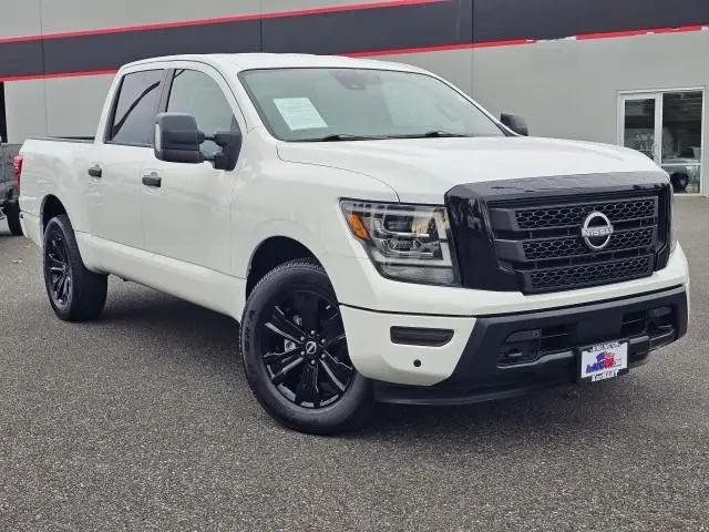 2023 Nissan Titan Crew Cab SV 4x4 for sale in Burlington, WA
