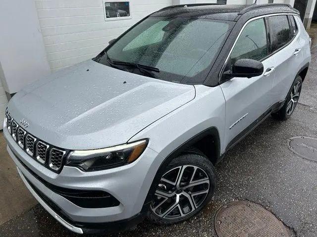 2025 Jeep Compass Limited 4x4 for sale in Kent, OH