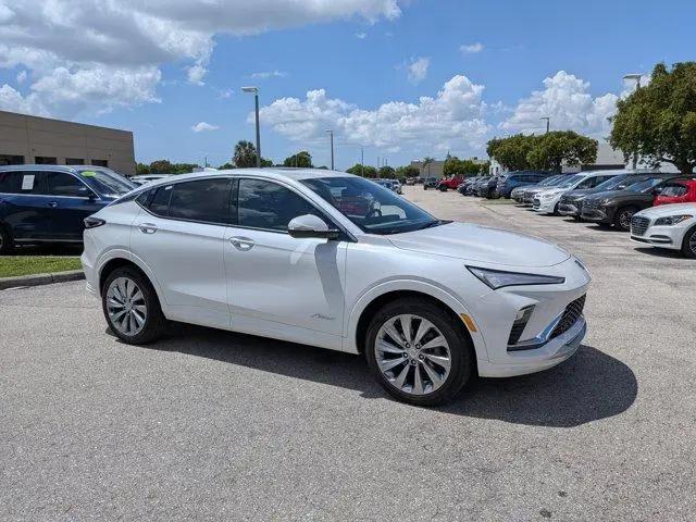 2025 Buick NV Avenir FWD for sale in Fort Myers, FL