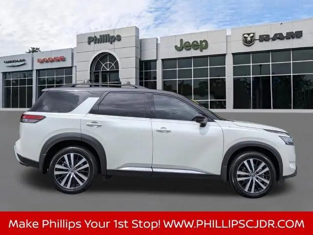 2023 Nissan Pathfinder Platinum 4WD