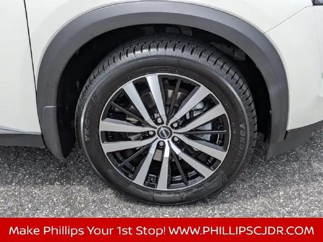 2023 Nissan Pathfinder Platinum 4WD