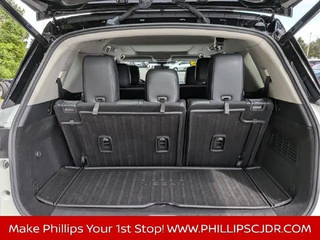 2023 Nissan Pathfinder Platinum 4WD