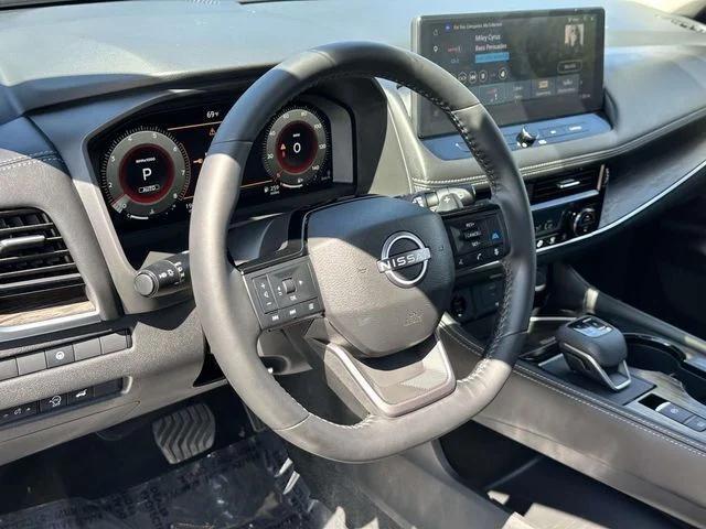 2025 Nissan Rogue Platinum Intelligent AWD 2025 Nissan Rogue Platinum Intelligent AWD