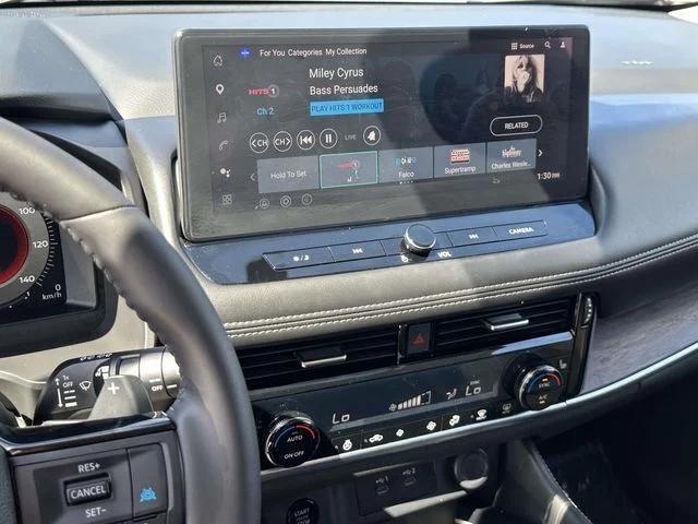 2025 Nissan Rogue Platinum Intelligent AWD 2025 Nissan Rogue Platinum Intelligent AWD
