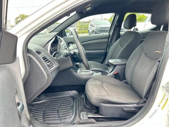 2014 Dodge Avenger SE