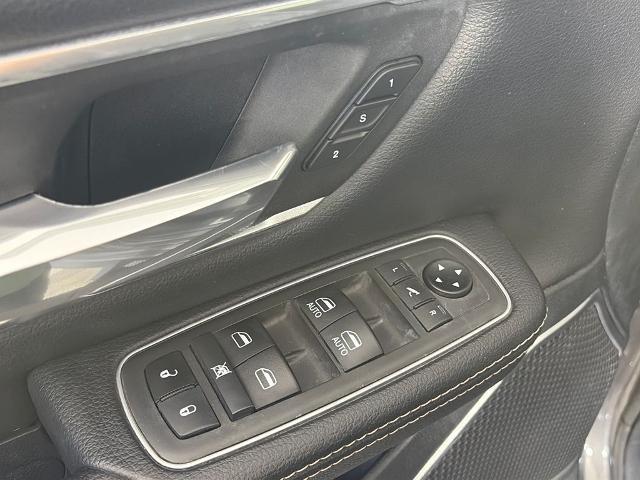 2021 Ram 1500 Laramie Crew Cab 4x4 57 Box