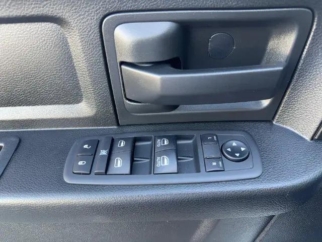 2019 Ram 1500 Classic Tradesman Crew Cab 4x4 57 Box