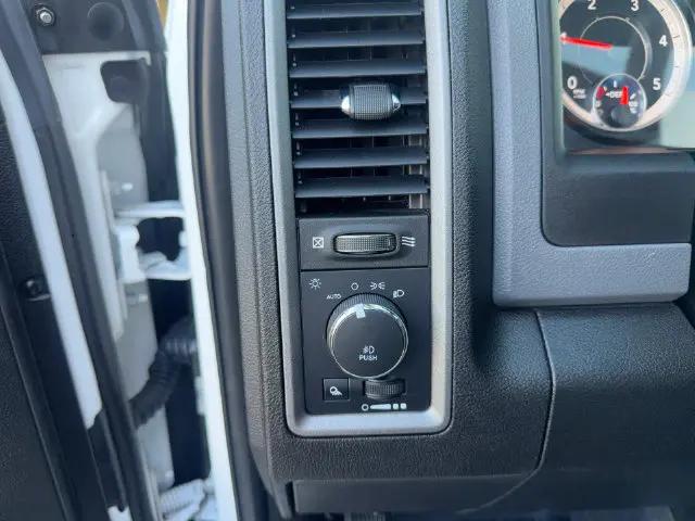 2019 Ram 1500 Classic Tradesman Crew Cab 4x4 57 Box