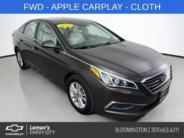 2016 Hyundai Sonata SE for sale in Bloomington, IL