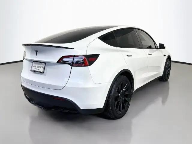 2024 Tesla Model Y Long Range Single Motor Rear-Wheel Drive