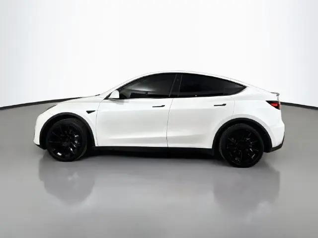 2024 Tesla Model Y Long Range Single Motor Rear-Wheel Drive