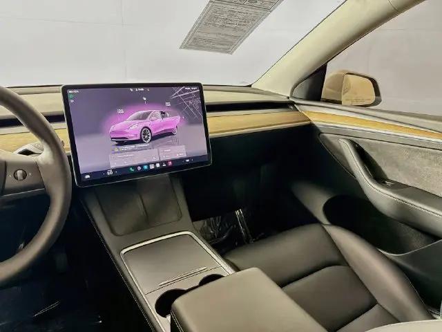 2024 Tesla Model Y Long Range Single Motor Rear-Wheel Drive
