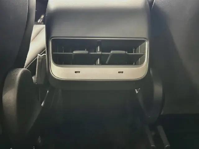 2024 Tesla Model Y Long Range Single Motor Rear-Wheel Drive