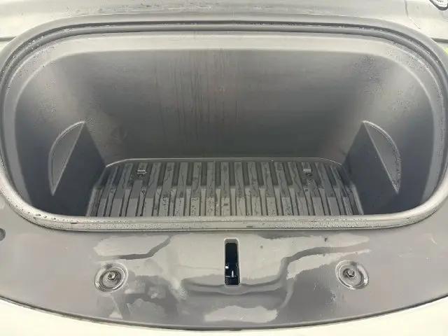 2024 Tesla Model Y Long Range Single Motor Rear-Wheel Drive
