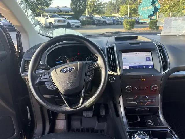2020 Ford Edge SE
