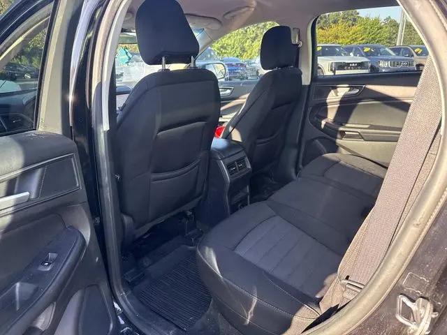 2020 Ford Edge SE