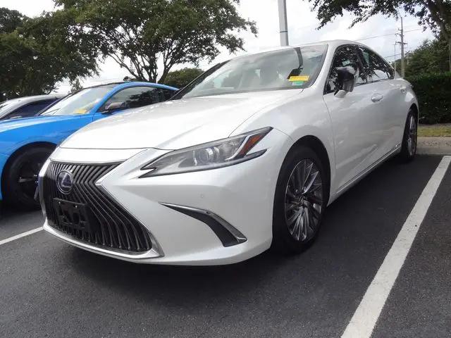 2020 Lexus ES 300h Luxury for sale in Chesapeake, VA
