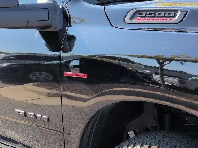 2025 Ram 3500 Big Horn Crew Cab 4x4 64 Box