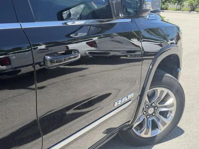 2023 Ram 1500 Limited Crew Cab 4x4 57 Box