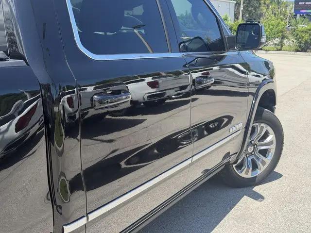 2023 Ram 1500 Limited Crew Cab 4x4 57 Box