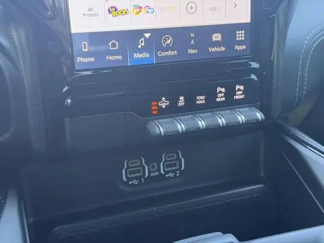 2023 Ram 1500 Limited Crew Cab 4x4 57 Box