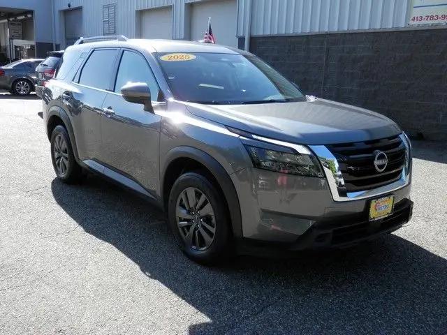 2025 Nissan Pathfinder SV 4WD