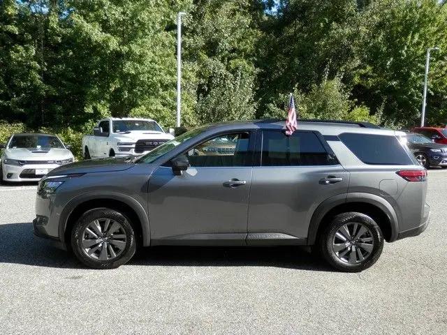 2025 Nissan Pathfinder SV 4WD