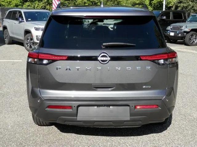 2025 Nissan Pathfinder SV 4WD