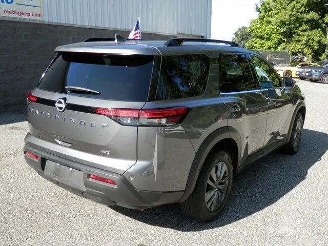2025 Nissan Pathfinder SV 4WD
