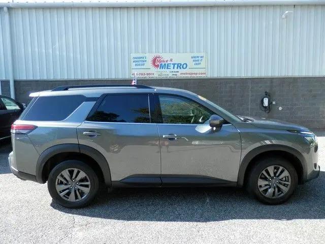 2025 Nissan Pathfinder SV 4WD
