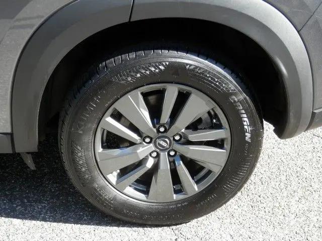 2025 Nissan Pathfinder SV 4WD