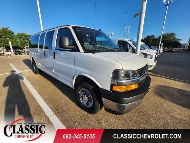 2025 Chevrolet Express Passenger RWD 3500 Extended Wheelbase LT for sale in Grapevine, TX