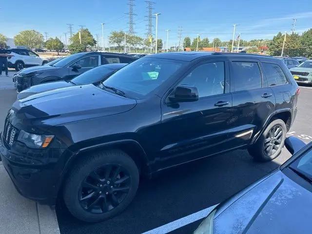 2019 Jeep Grand Cherokee Altitude 4x4 for sale in North Aurora, IL